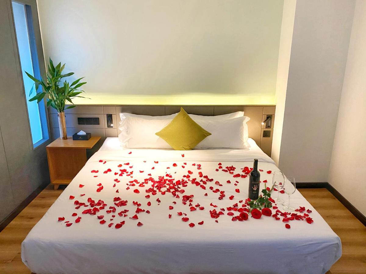 Yunfan Hotel Phnompen Kültér fotó