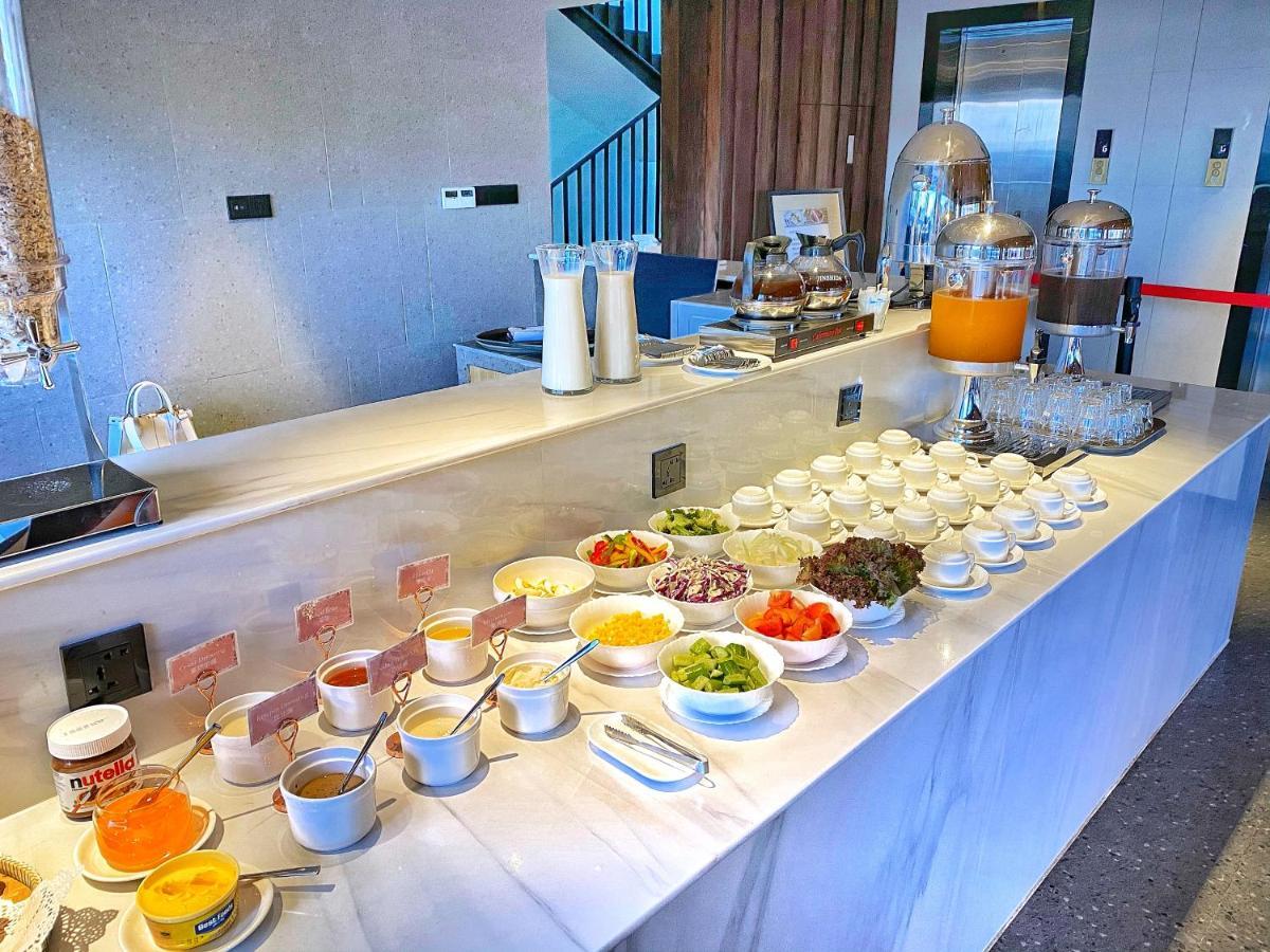 Yunfan Hotel Phnompen Kültér fotó