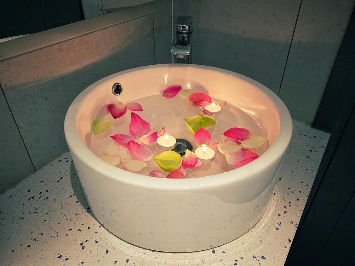 Yunfan Hotel Phnompen Kültér fotó