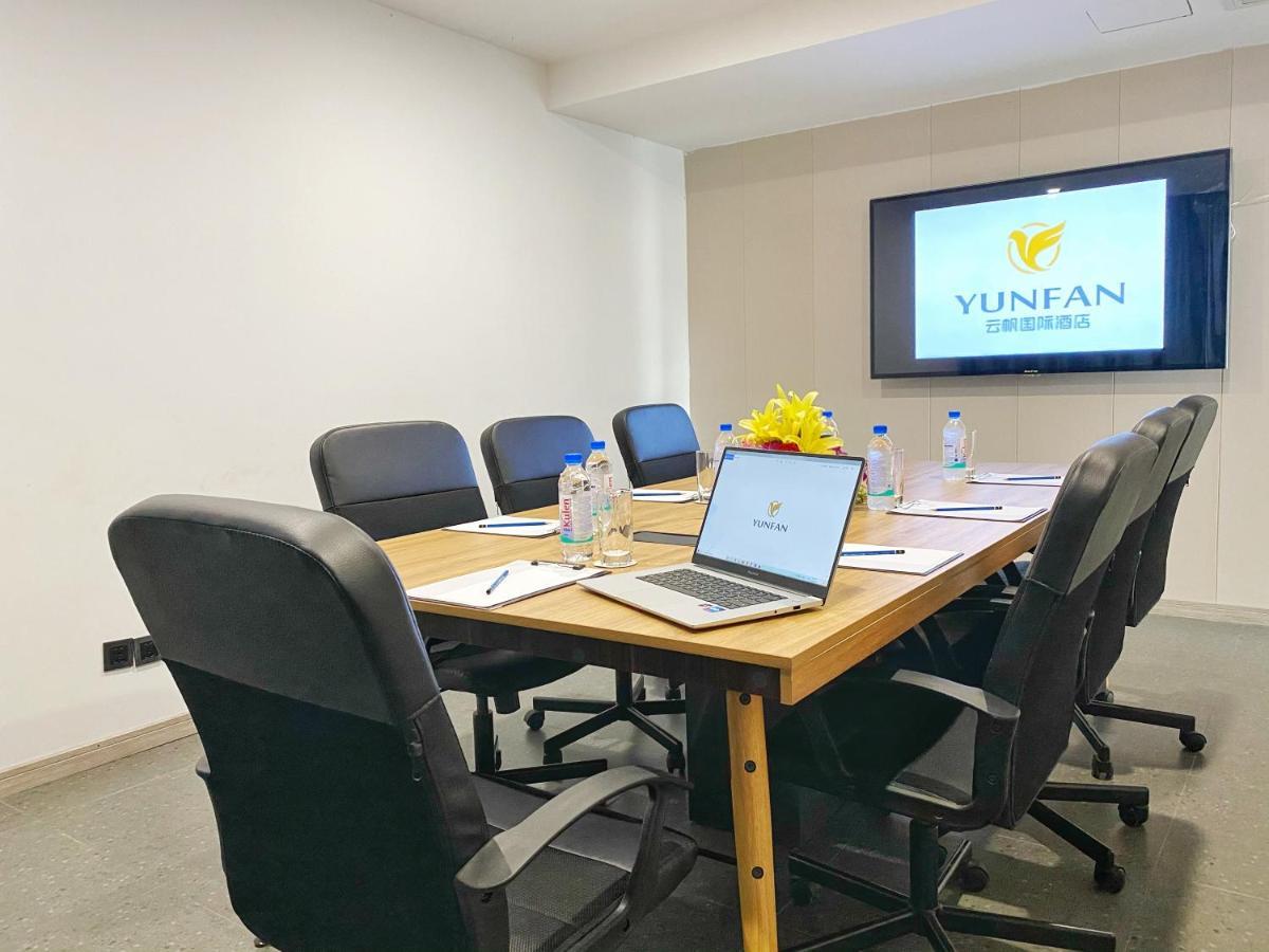 Yunfan Hotel Phnompen Kültér fotó