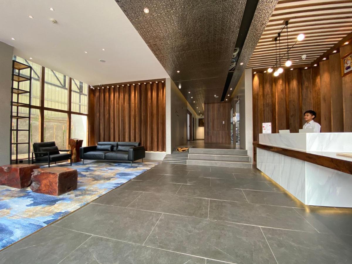 Yunfan Hotel Phnompen Kültér fotó
